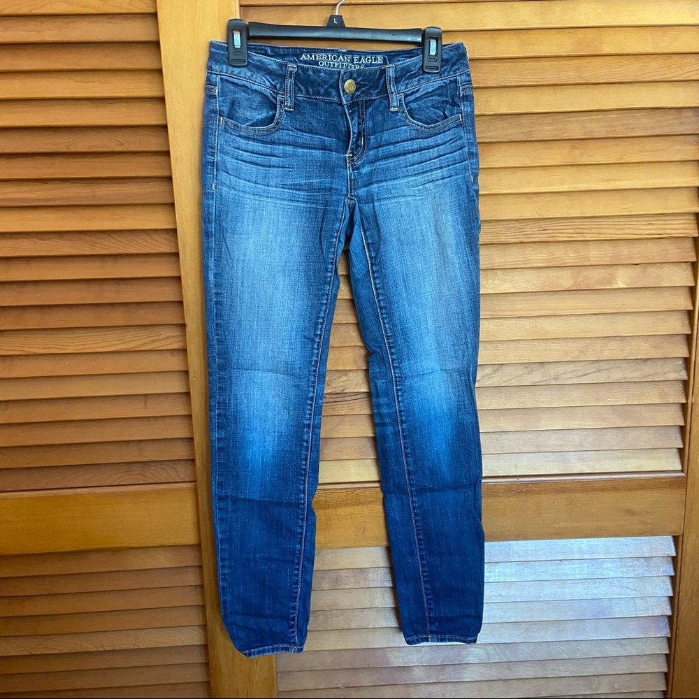 American Eagle Low Rise Jeans Size 0